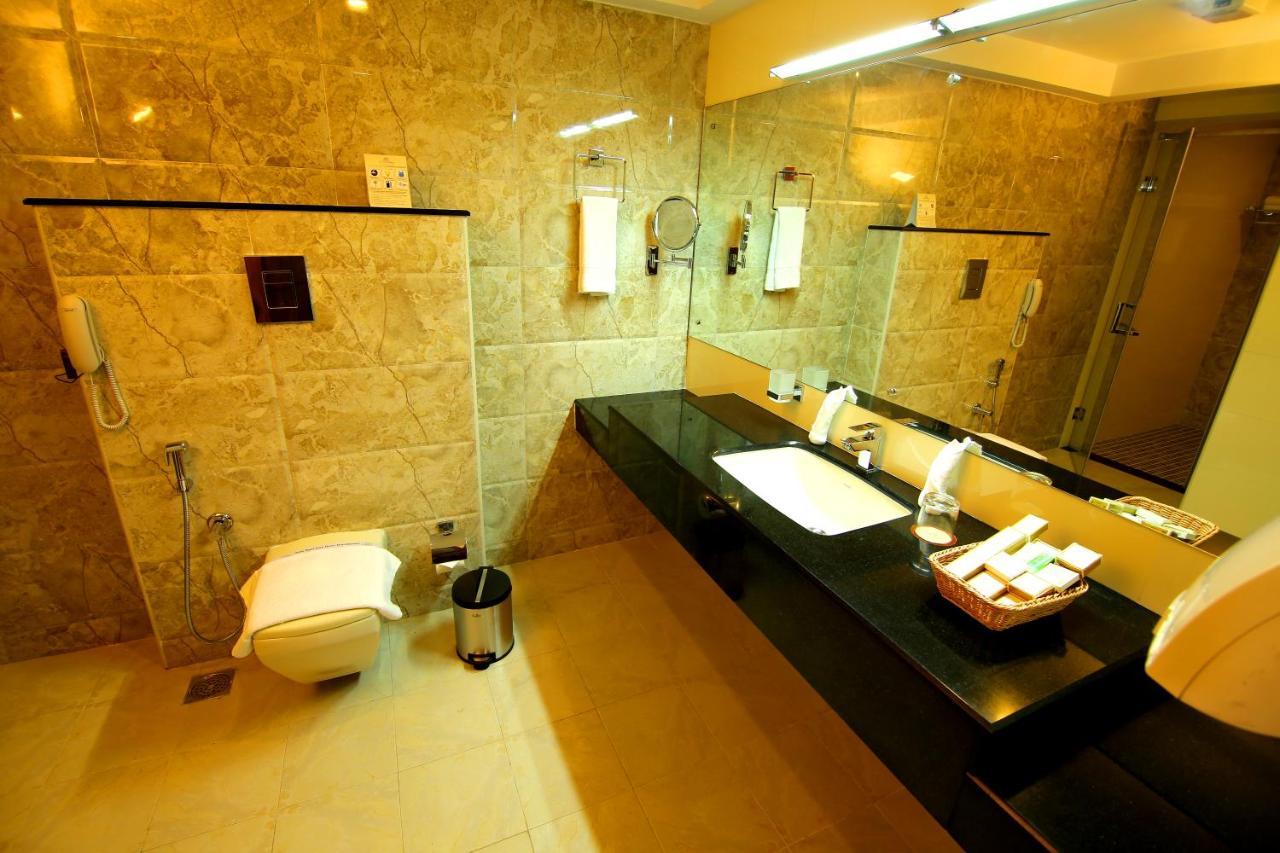 Hotel Hillway Park Kollam Dış mekan fotoğraf