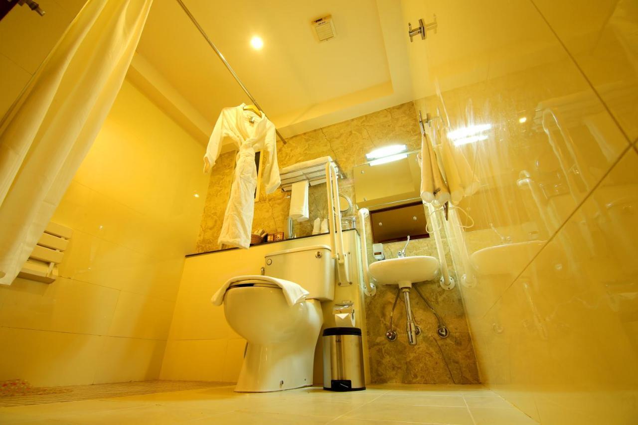 Hotel Hillway Park Kollam Dış mekan fotoğraf