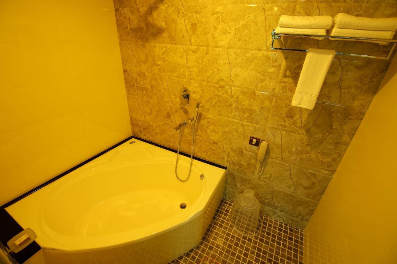 Hotel Hillway Park Kollam Dış mekan fotoğraf